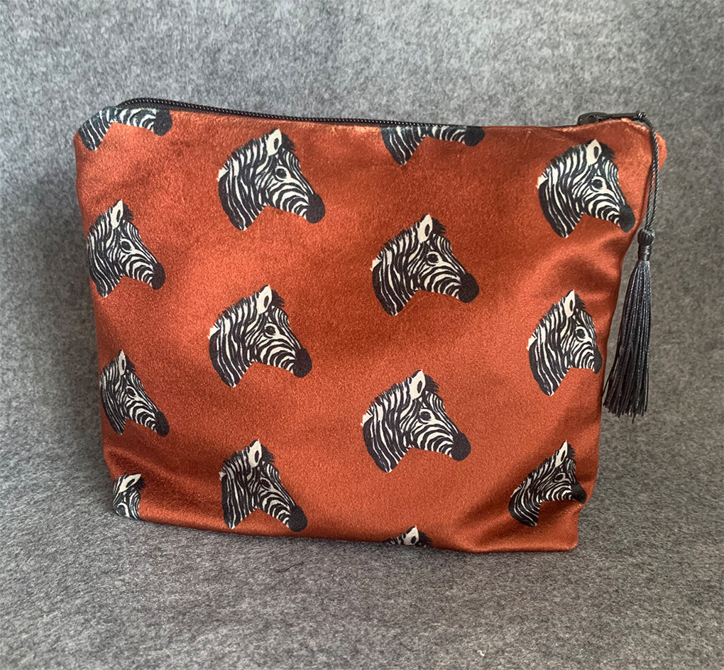 Bee Wash Bag