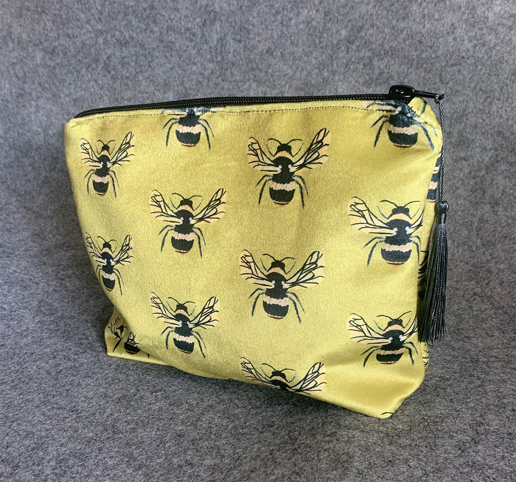 Bee Wash Bag